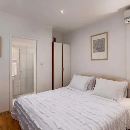 Βίλα Seaside Fortress View *
